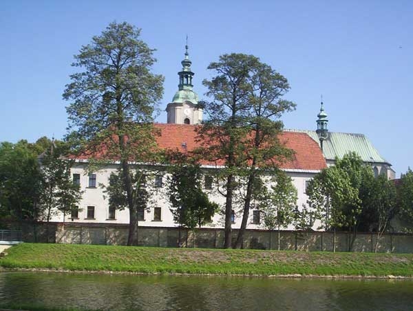 Jemielnica - opactwo cystersów